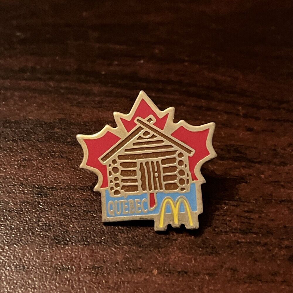 McDonald’s Quebec Canada Maple Leaf Log Cabin Employee Lapel Hat Pin‎